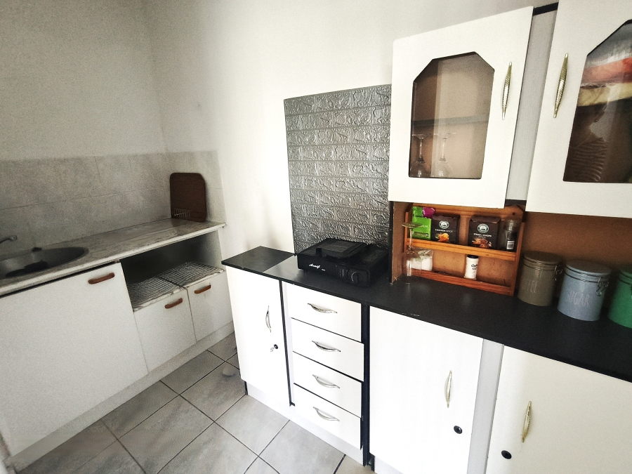 3 Bedroom Property for Sale in Mountainside Western Cape